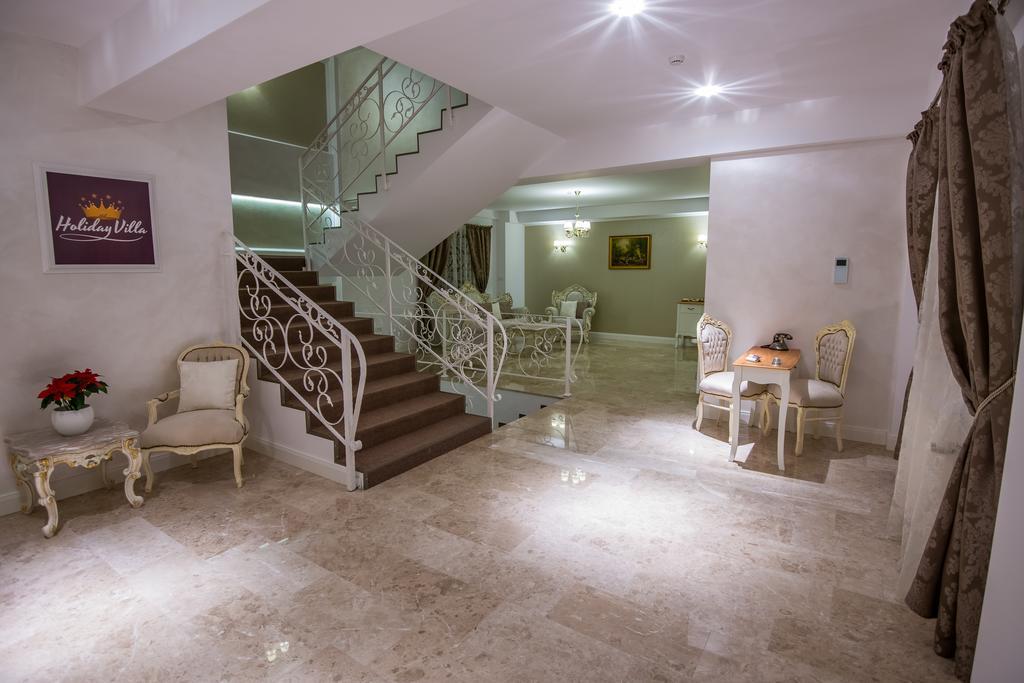French Boutique Hotell Braşov Exteriör bild